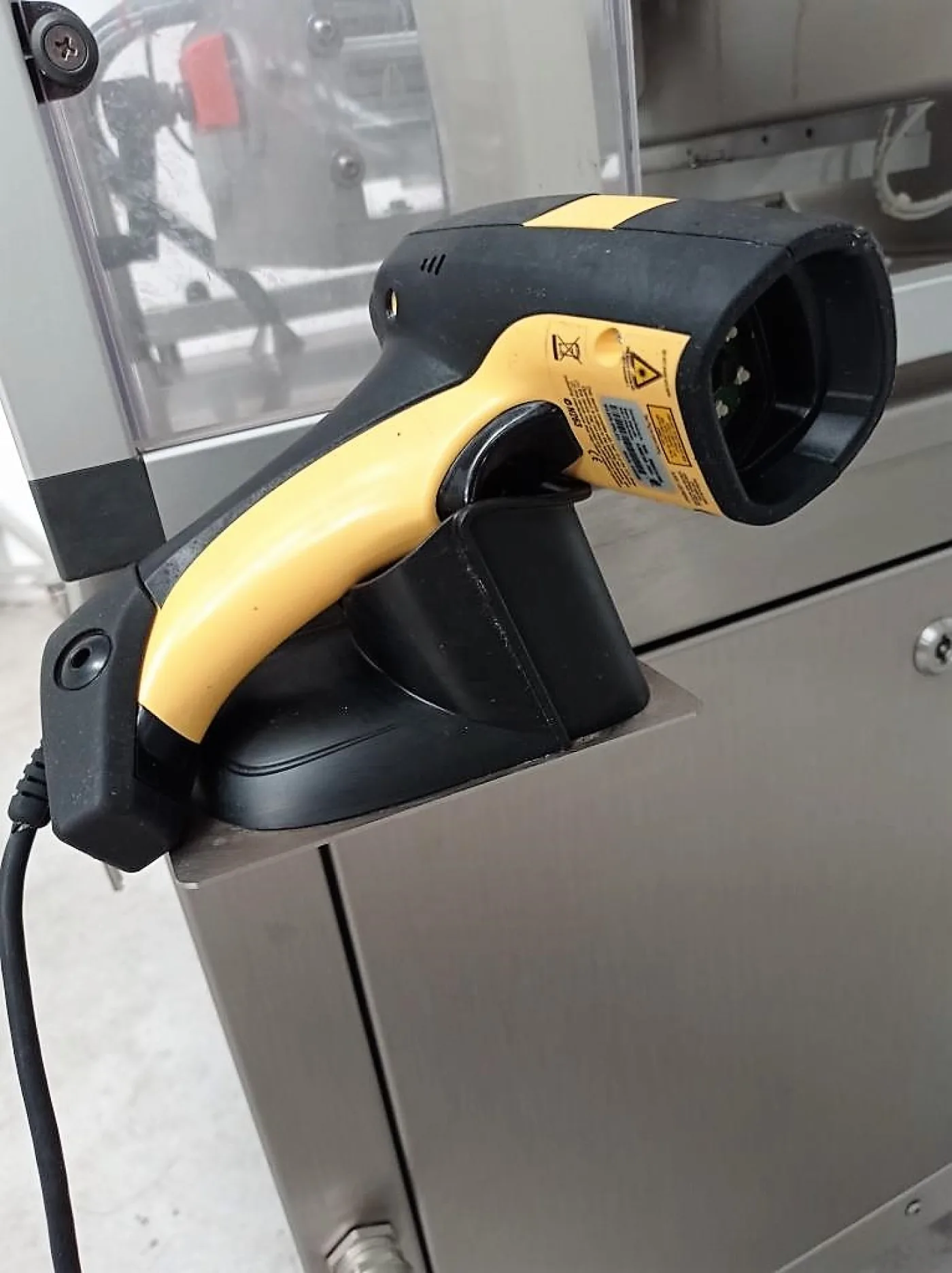SISTEMA DI SERIALIZZAZIONE – ANTARES VISION – MOD. AV6000 - 7