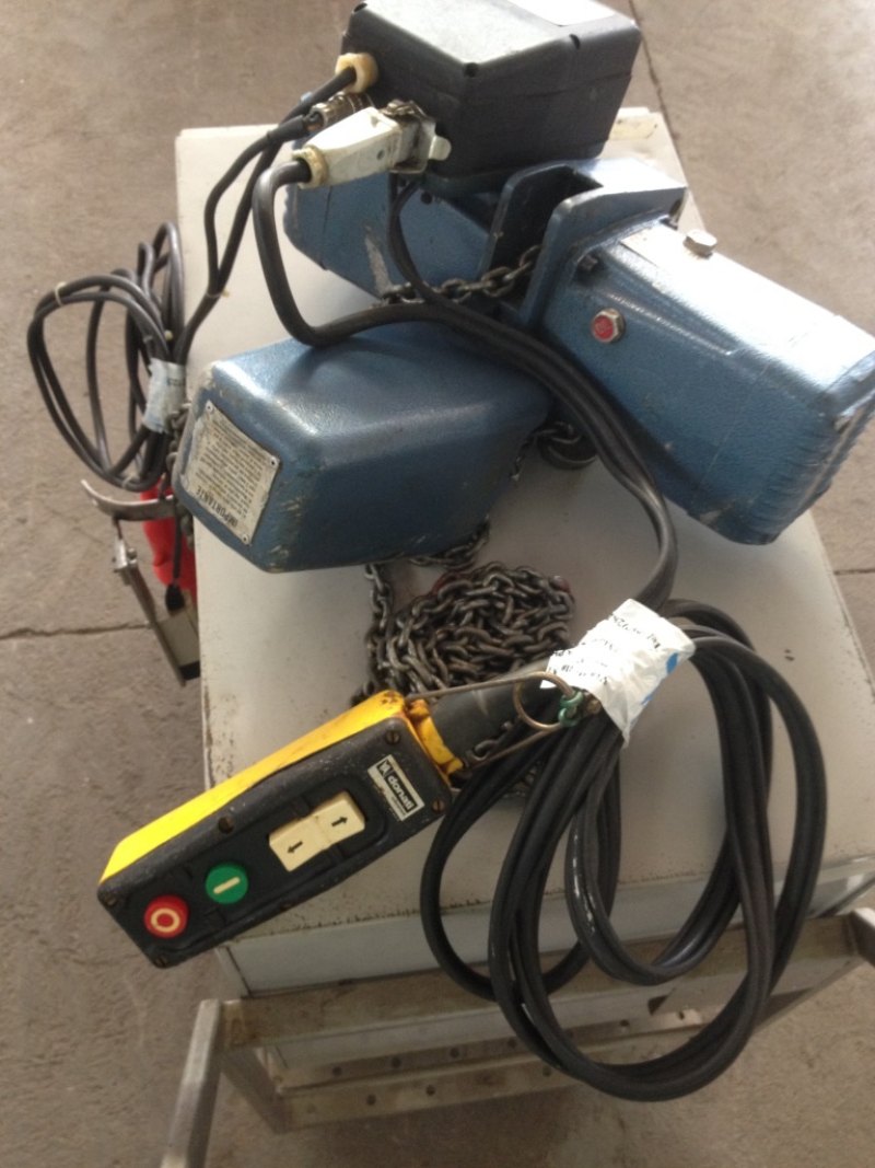 PARANCO ELETTRICO A CATENA DONATI – MOD. DMK KG. 250