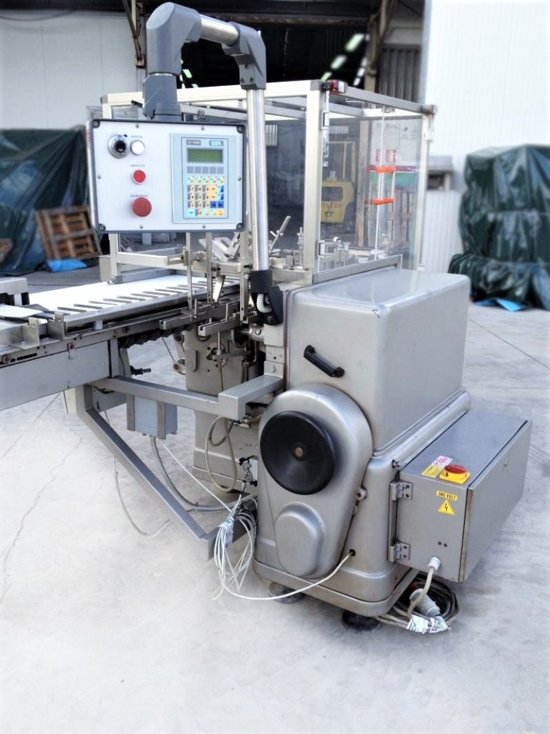 ASTUCCIATRICE AUTOMATICA ORIZZONTALE – CAM MOD. PR66