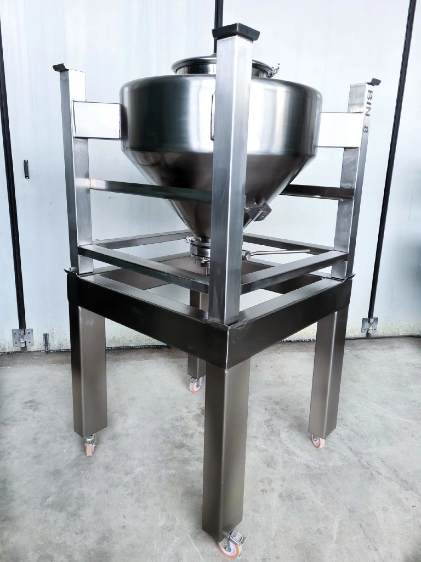 BIN – IBC (CONTENITORE PER MERCE SFUSA) – TAIM – MOD. 200 LT - 2