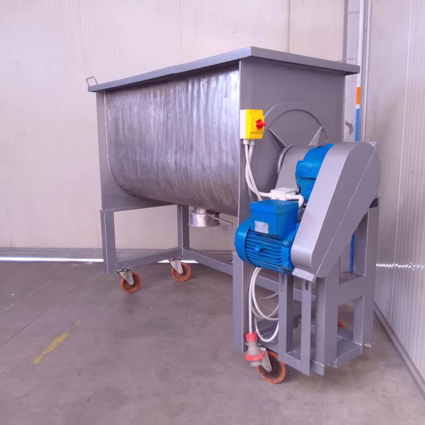 MESCOLATORE A DOPPIA ELICA - 4
