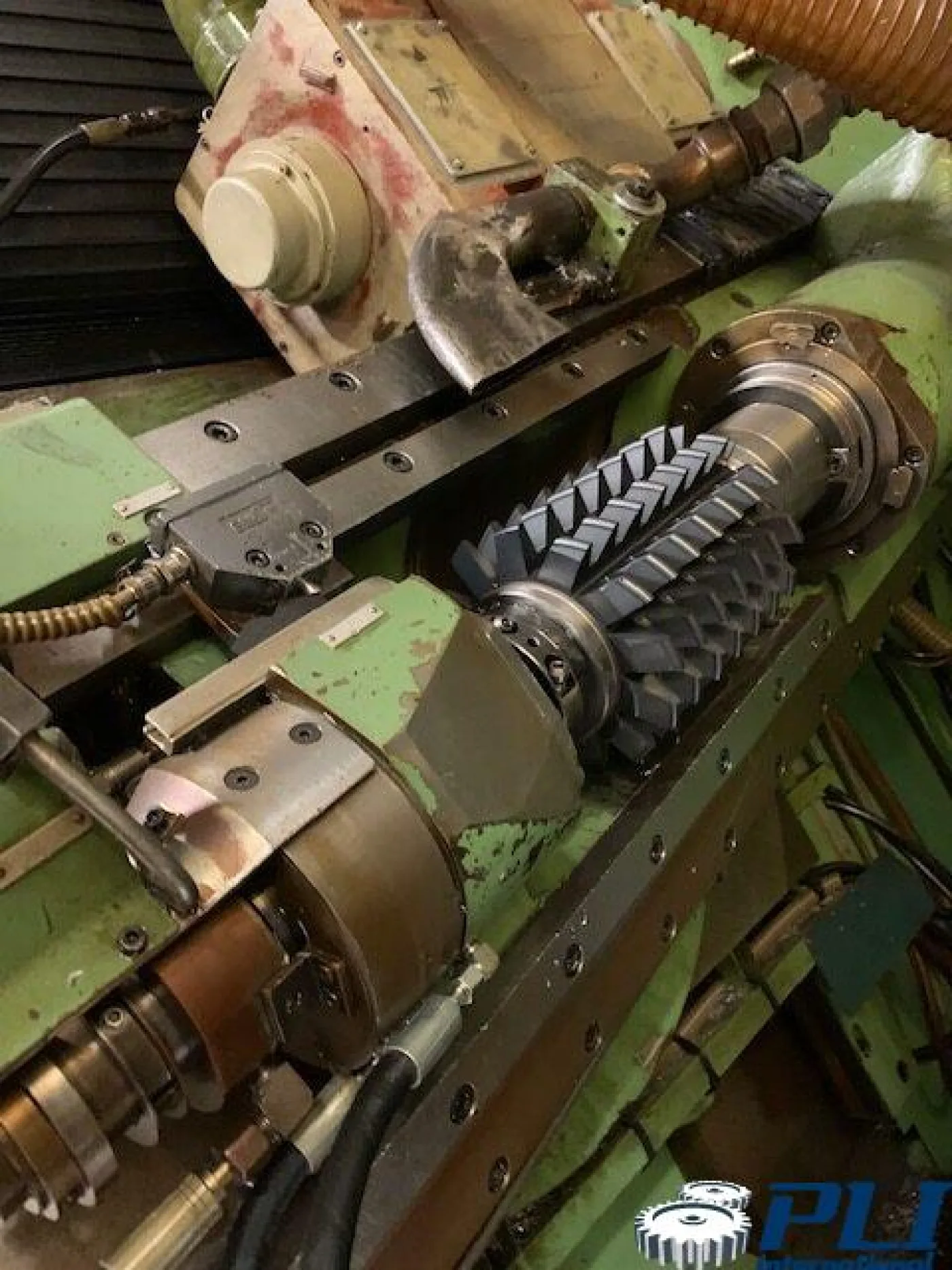 CNC Gear Hobbing Machine – LIEBHERR LC1002 - 5