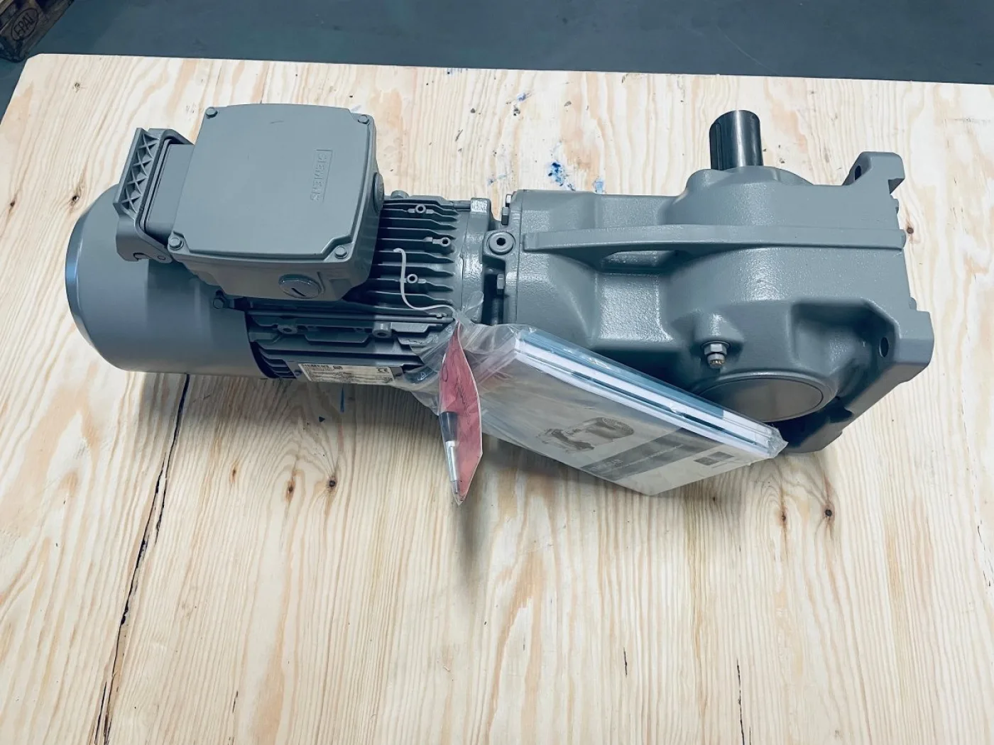 Siemens Getriebemotor K79-LE80MD4E-L4NH - 2