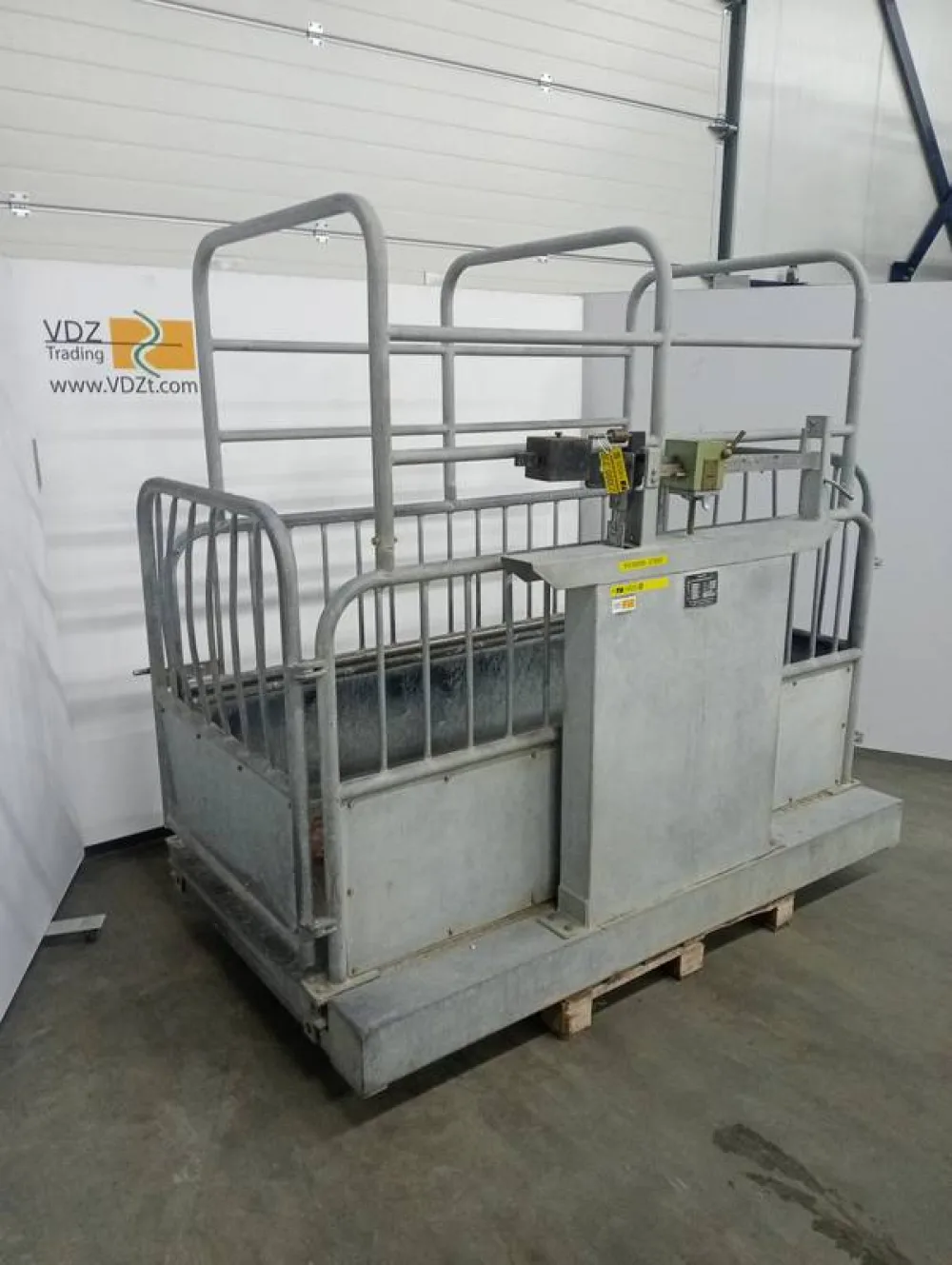 Weighing scale for live animals