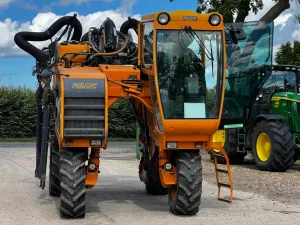 Miscellaneous - PELLENC 3100 SELF PROPELLED SPRAY