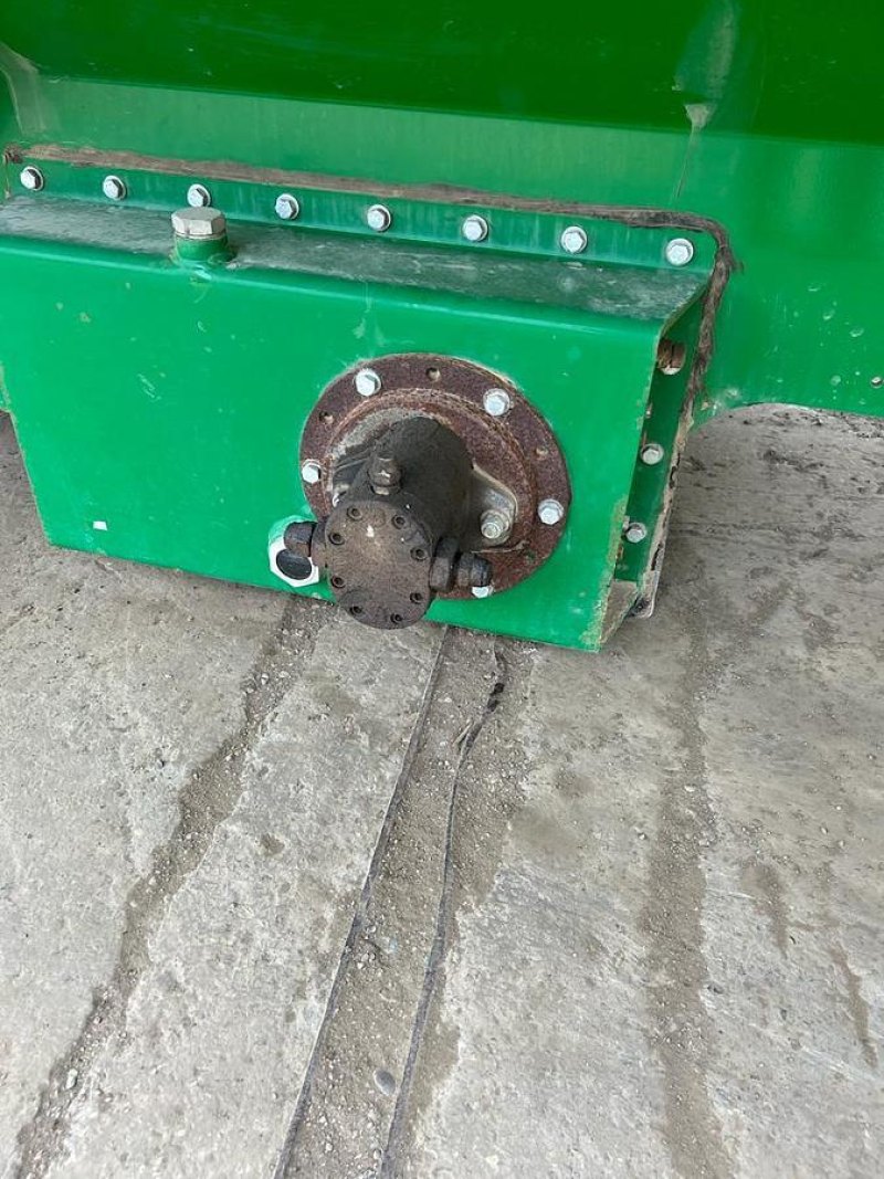 2019 McCloskey J40 Crusher Vibrating Grizzly Unit