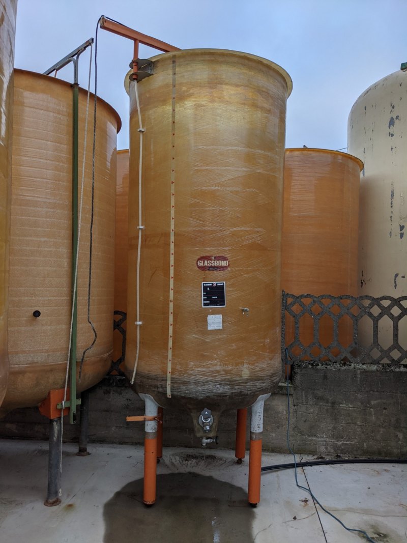 FIBERGLASS TANK VARIABLE CAPACITY FIRM GIMAR, CAPACITY HL 30 ABOUT, SECOND-HAND EQUIPMENTS