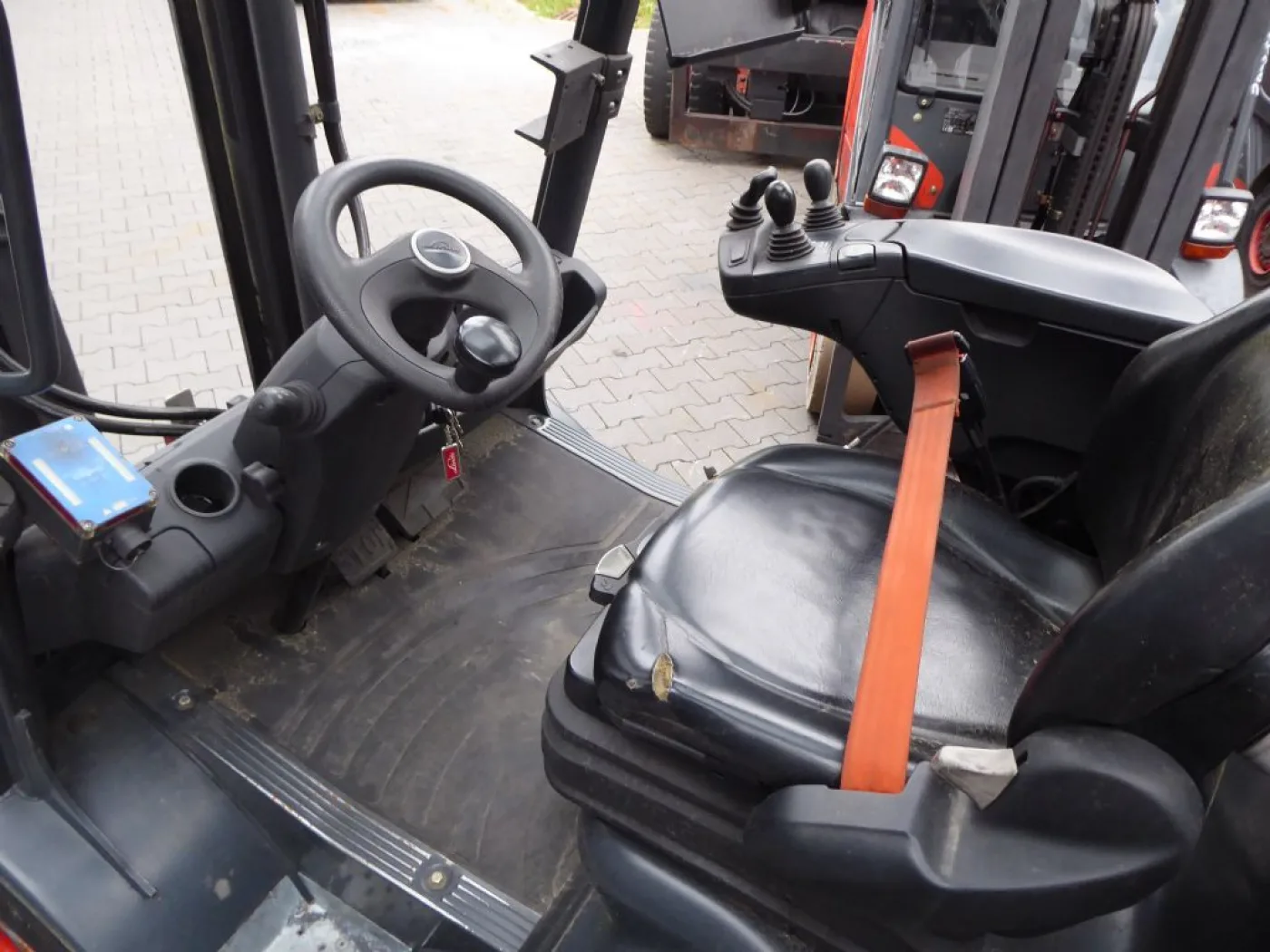 Linde H30T-02 - 8