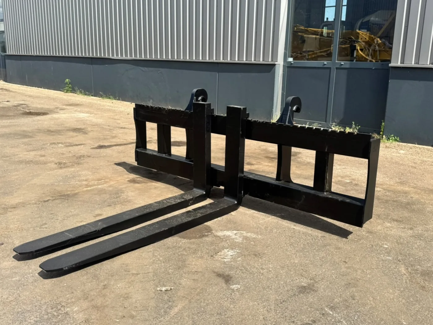 Volvo BM Mech 11 Ton 2400/1600mm - 1