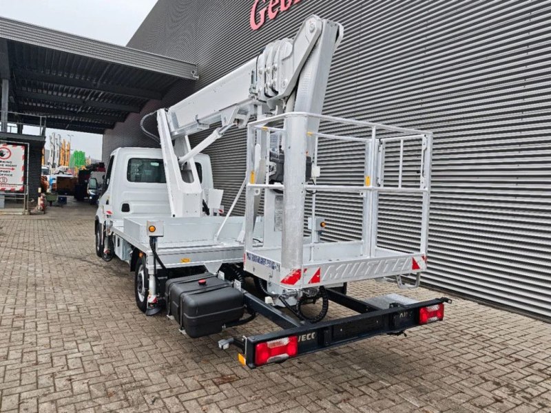 Iveco Daily 35-120 Multitel MJ 226