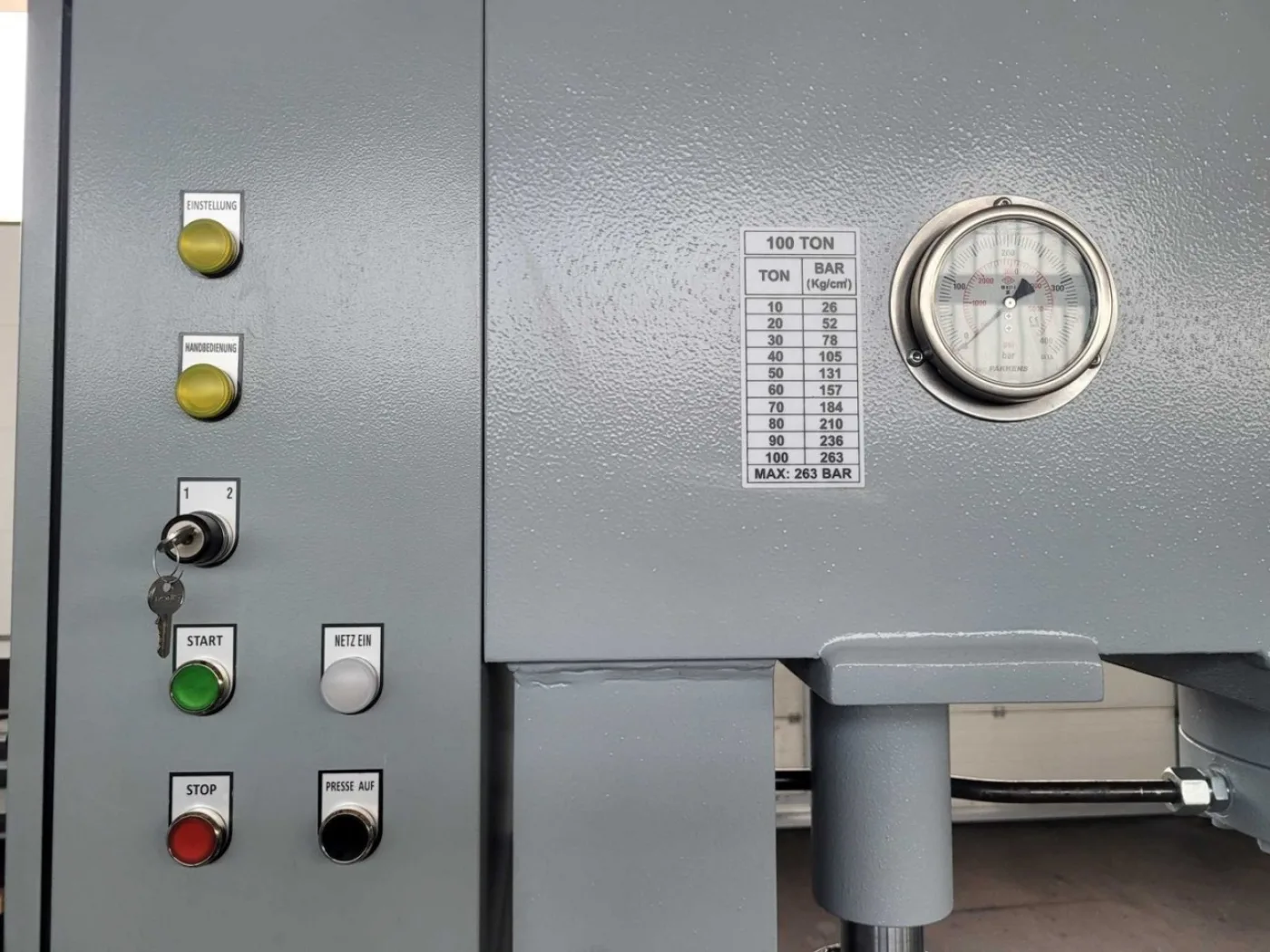 Hydraulische Werkstattpresse AT 1020/100 - 5
