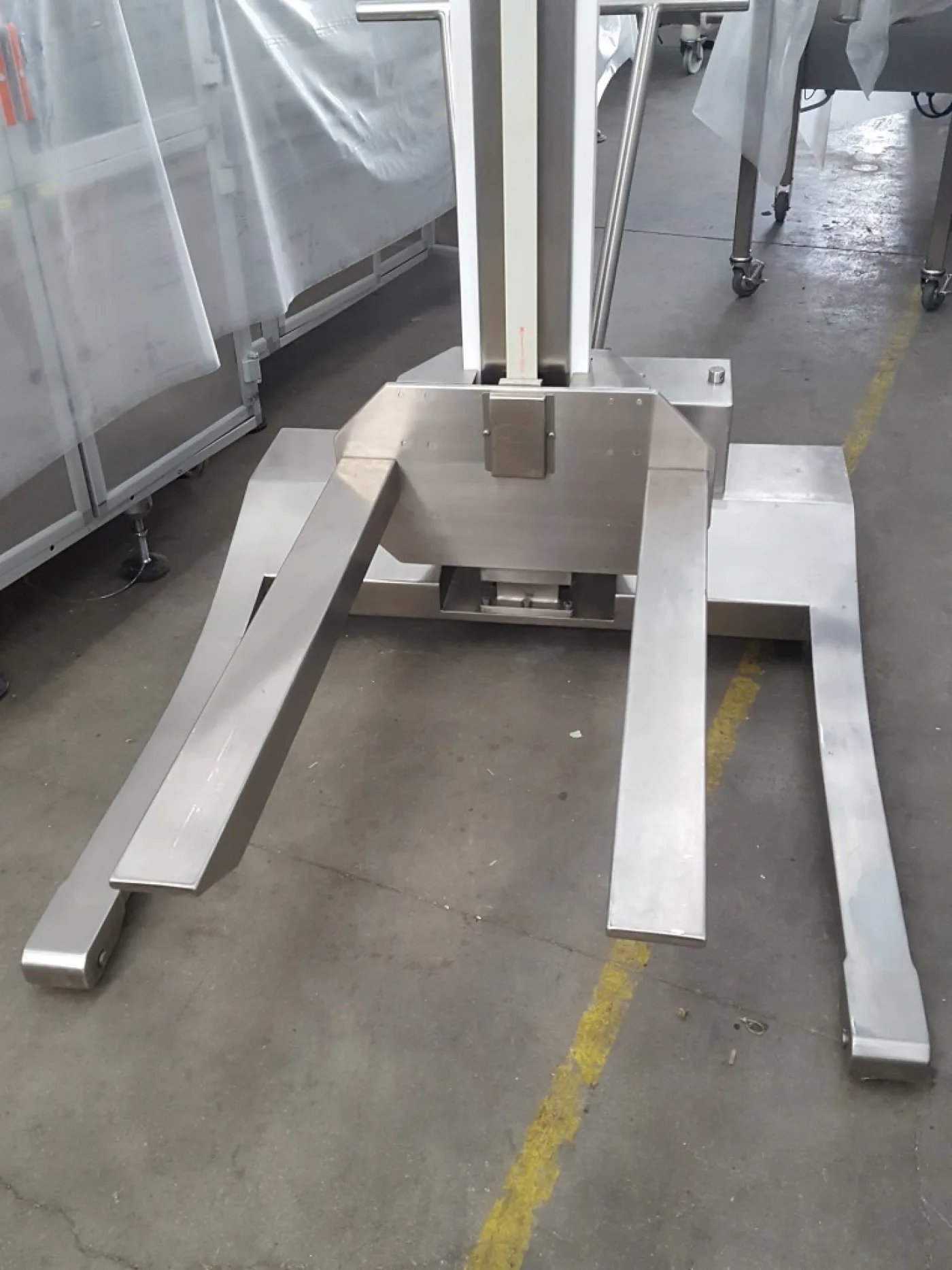CARRELLO ELEVATORE PORTAFUSTI IDRAULICO – ISN – TECHNOLOGY - 2