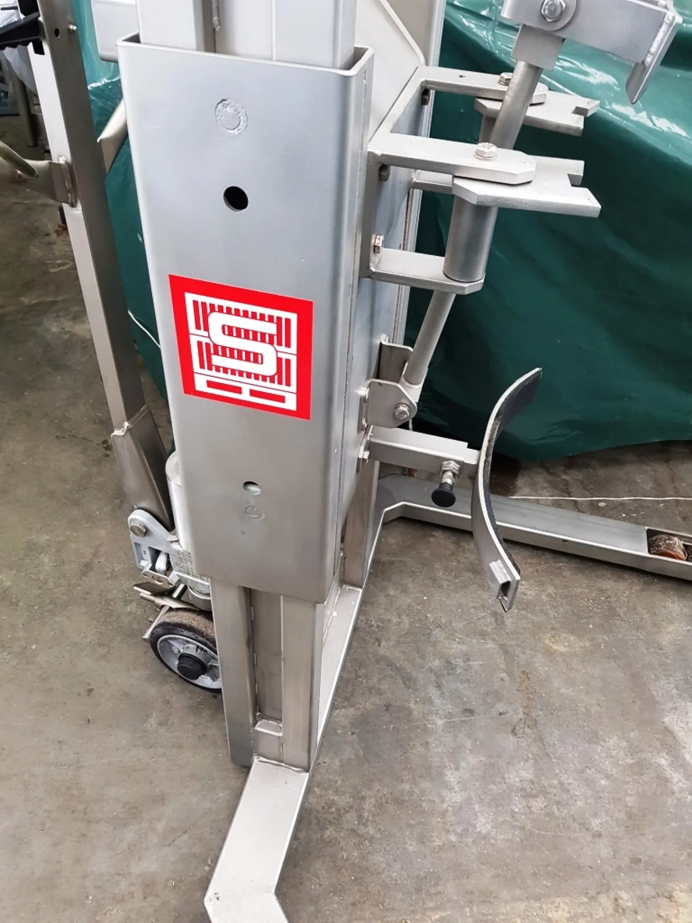TRANSPALLET SANITARIO PER SOLLEVAMENTO / RIBALTAMENTO FUSTINI – SCHNEIDER – MOD. ROBUSTO FL 350 - 7