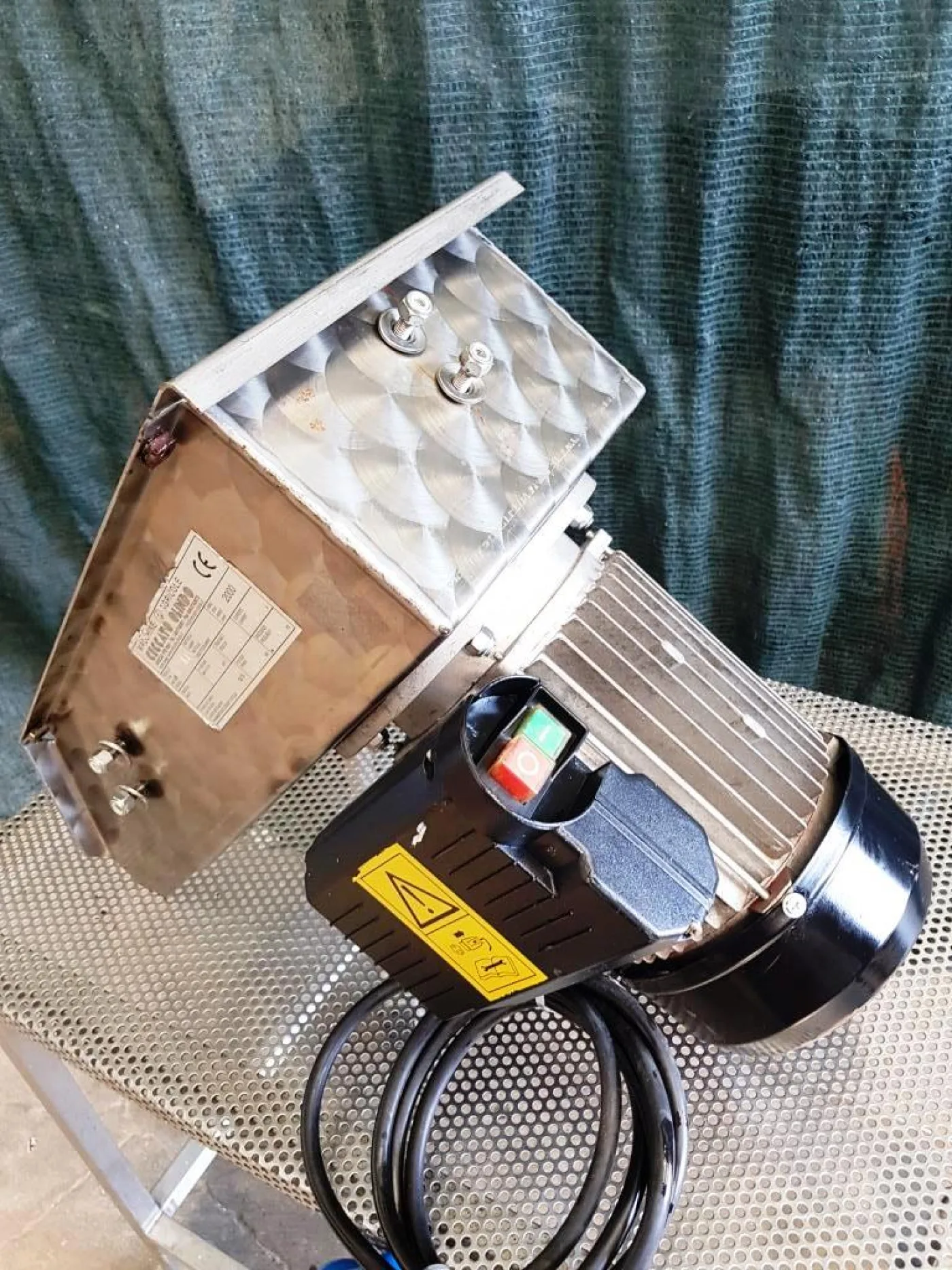 MULINO TRITURATORE – CECCATO OLINDO – Mod. MELAMIX - 6