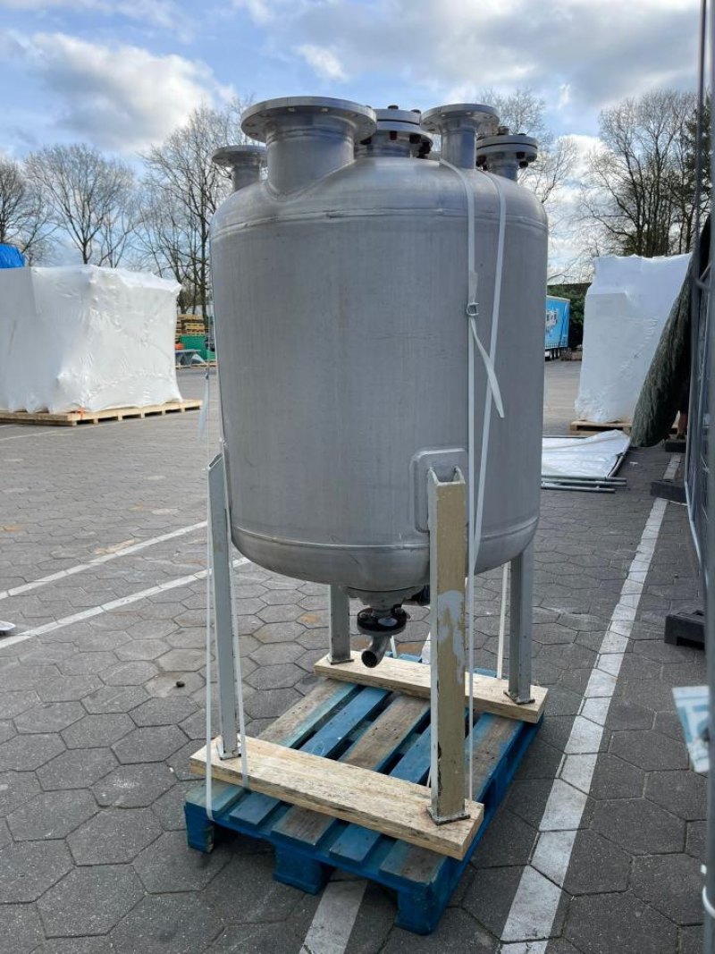 Vertical stainless steel tank / process vessel