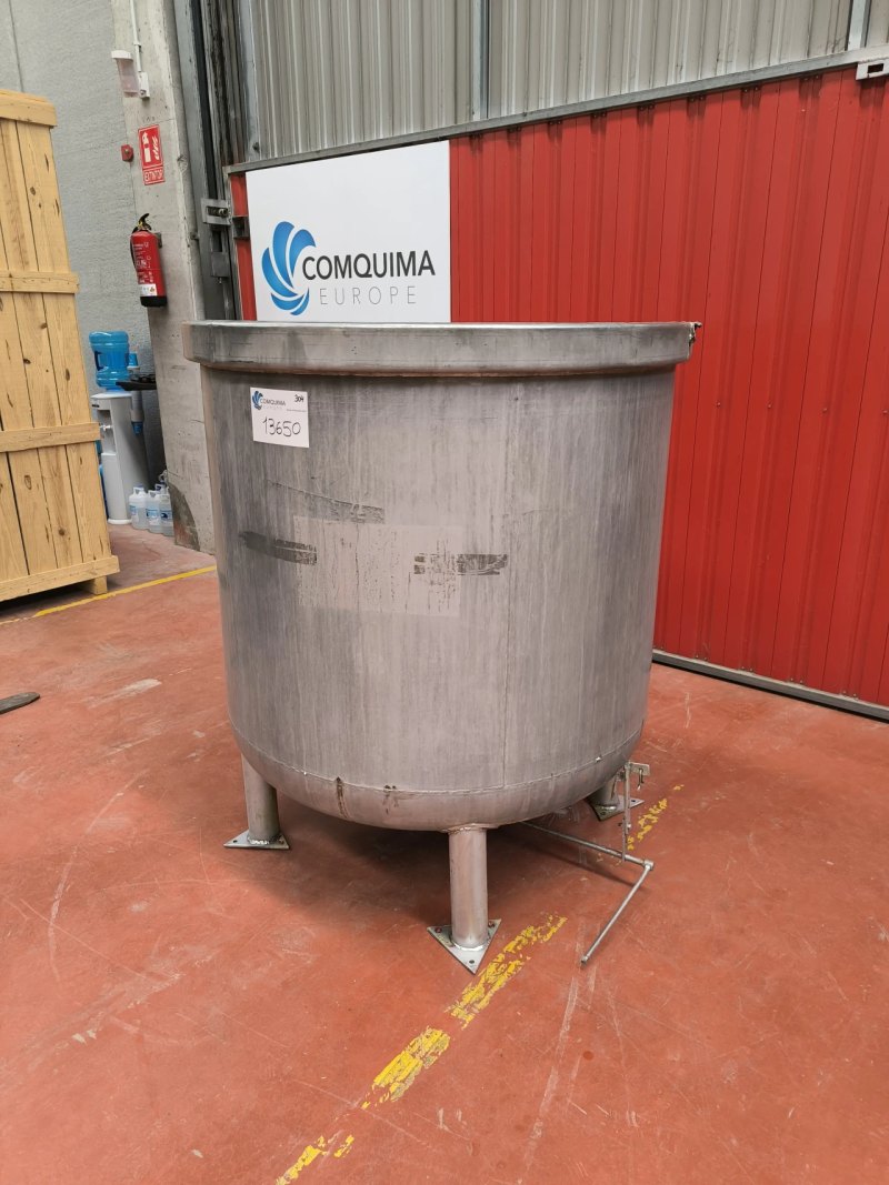 VERTICAL TANK 1000 LITRES STAINLESS STEEL 304
