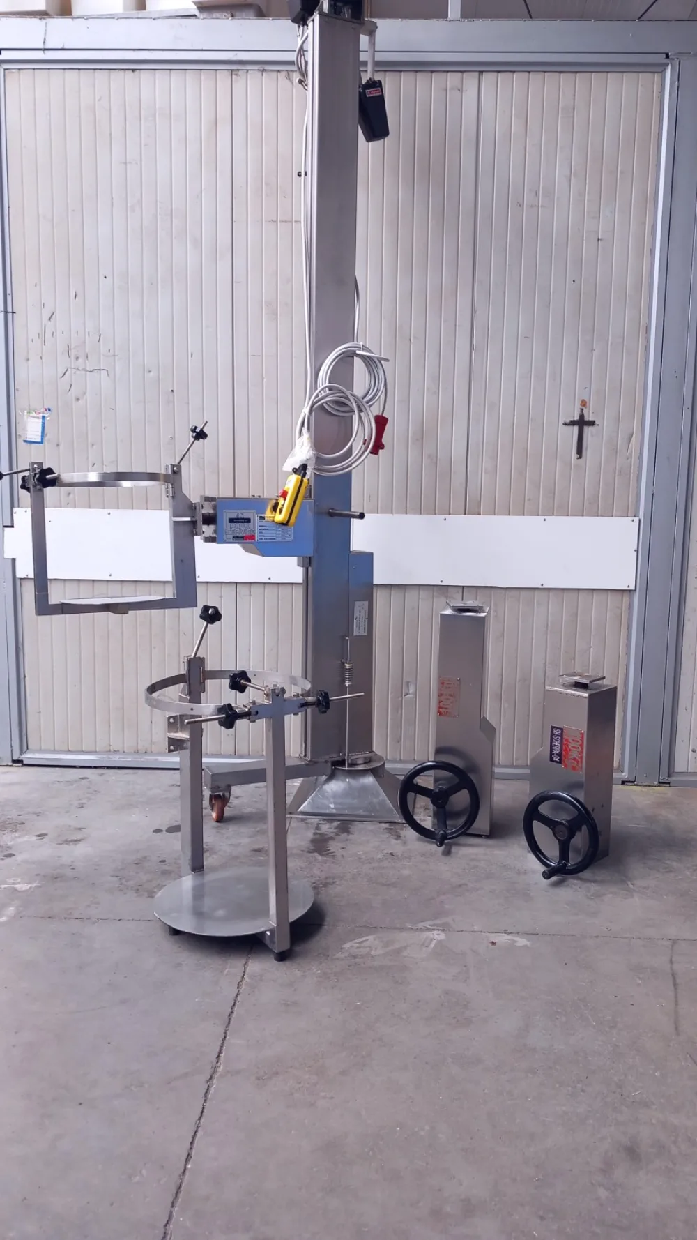 ELEVATORE A COLONNA – PACKSERVICE – MOD. GIRAFUSTI PS270