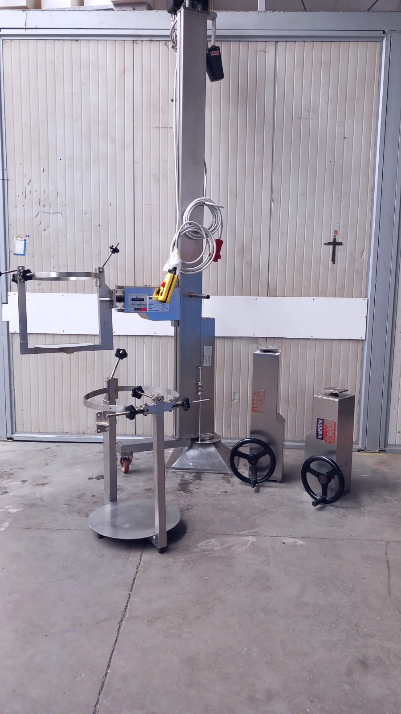 ELEVATORE A COLONNA – PACKSERVICE – MOD. GIRAFUSTI PS270 - 1
