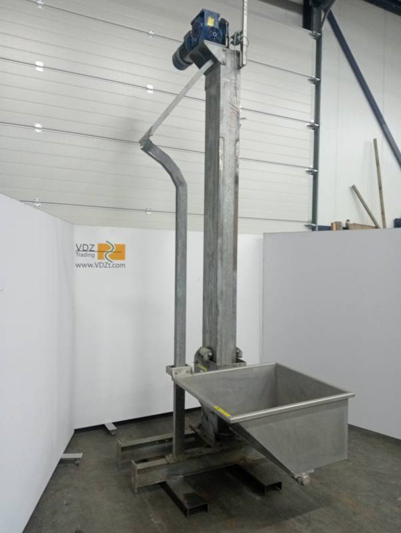 Bin lift and tipper