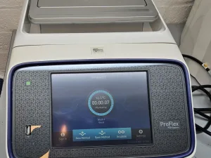 Applied Biosystems ProFlex Base PCR Systeem