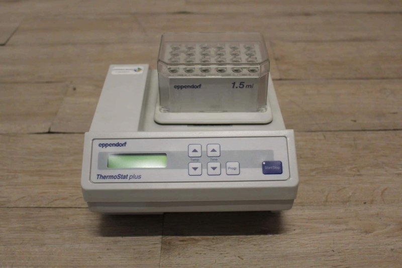 Eppendorf ThermoStat plus Verwarmingsblok