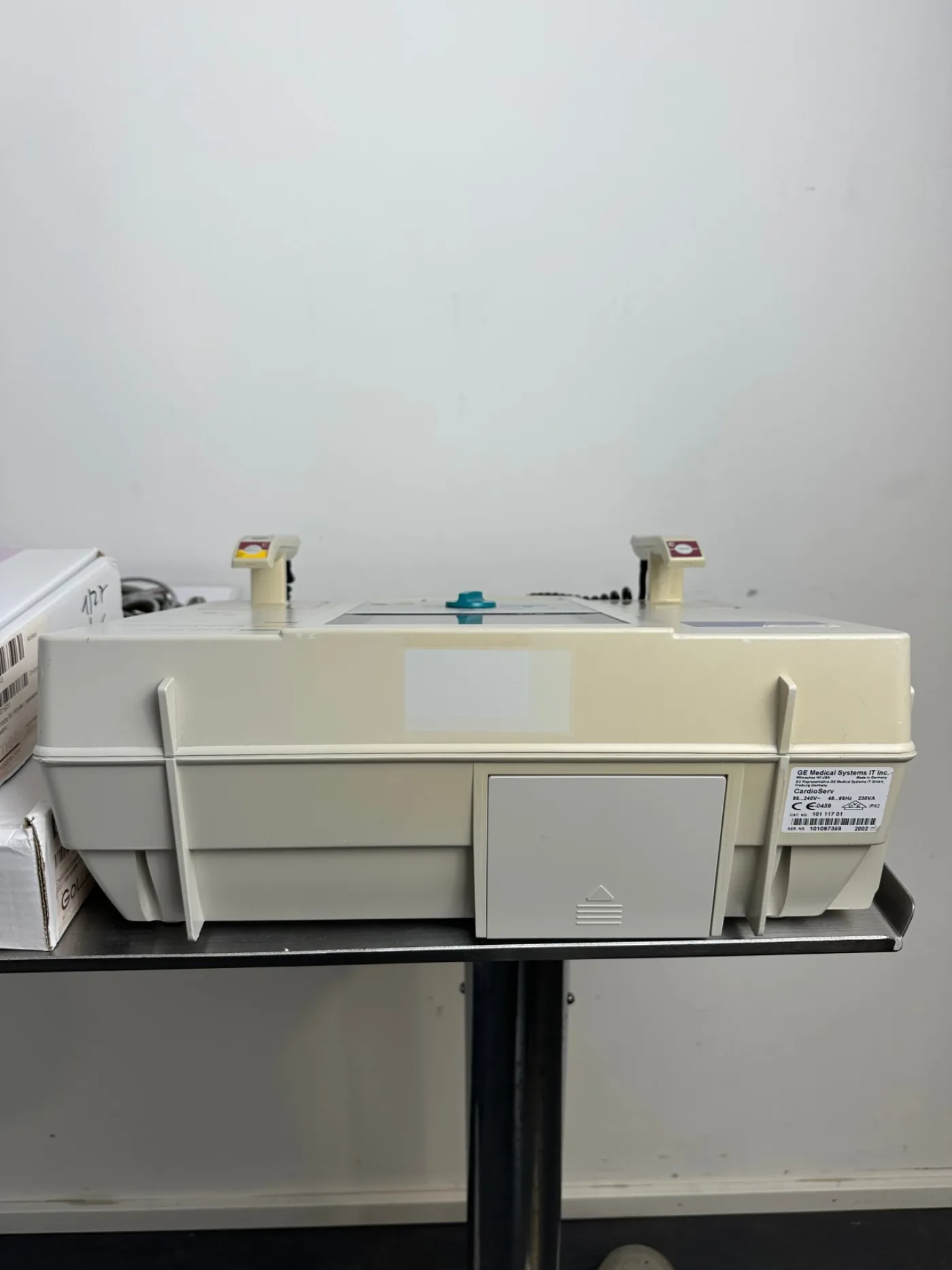 GE Defibrillator CardioServ 2002 - 5