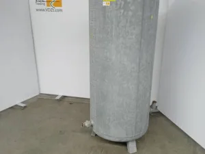 Water pressure tank