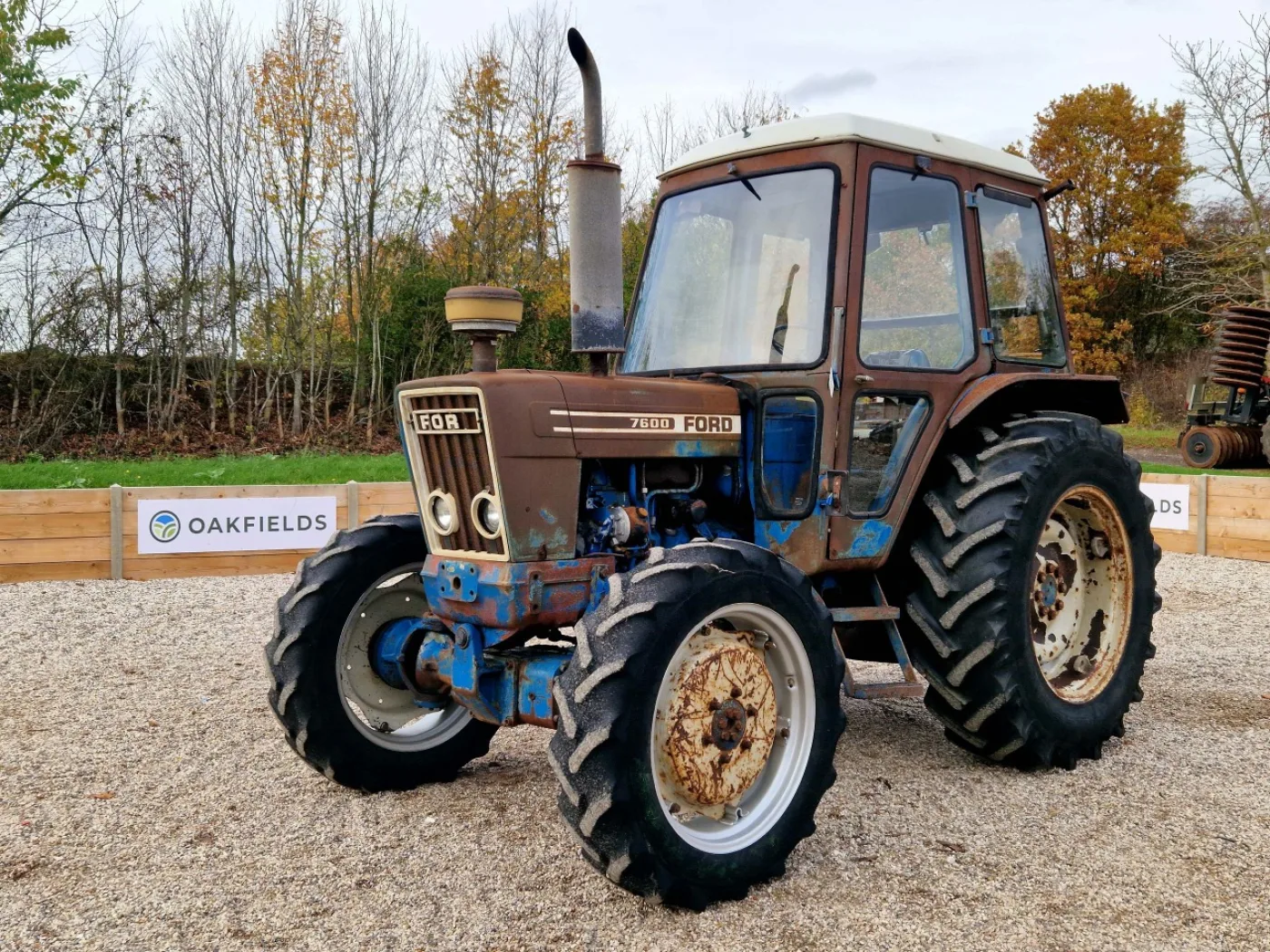 1980 Ford 7600 Dual Power 4WD Tractor - 1