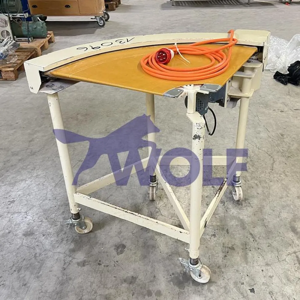 90°-Kurventisch SOLLICH - Type GT-420-90°R mit ca. 420 mm Arbeitsbreite.