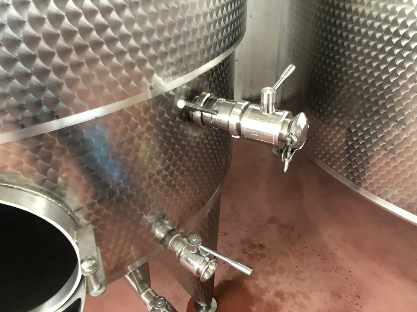 DECANTATION VALVES – STAINLESS STEEL DECANTERS, NEW EQUIPMENT. - 3