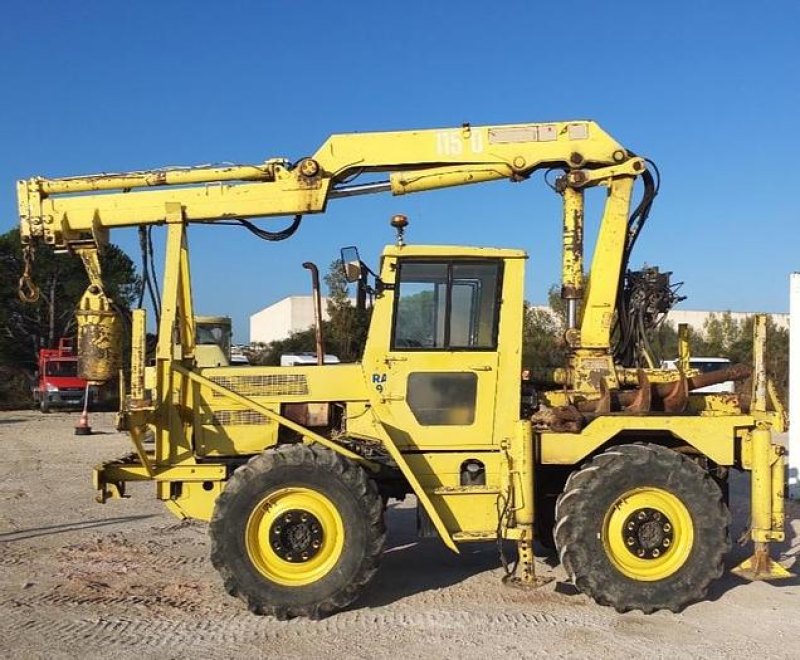 1988 Mercedes Benz MB Trac-800 Traktor