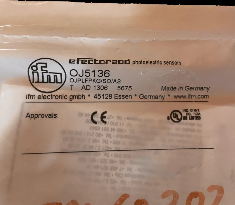 IFM efector200 Laser-reflexlichtschranke OJ5136