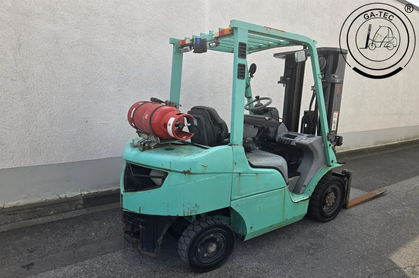 Mitsubishi FG25T - 6