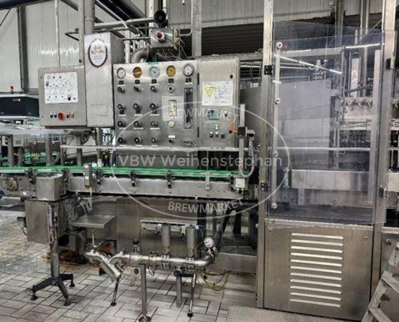Glass bottle filler and capper