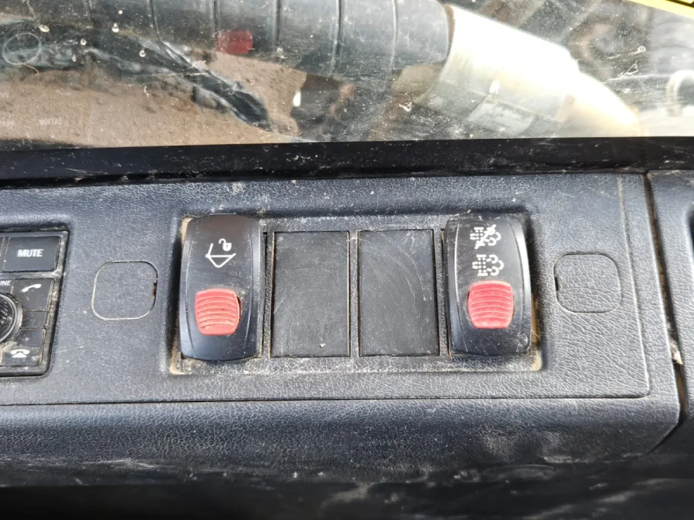 Hyundai - HX 220 L - 8
