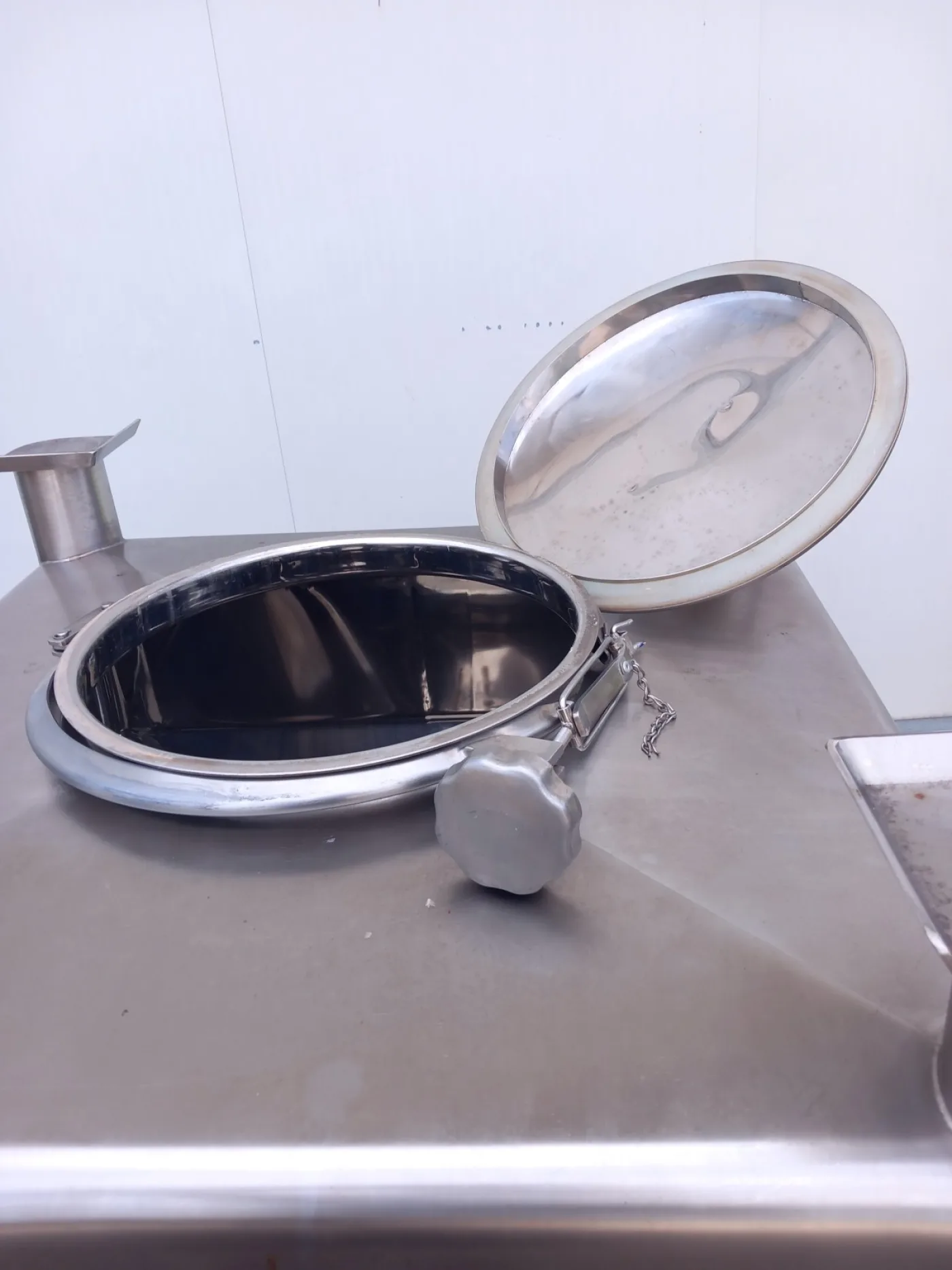 BIN ACCIAIO IBC (CONTENITORE PER MERCE SFUSA) – CORA – MOD. 300 L - 3