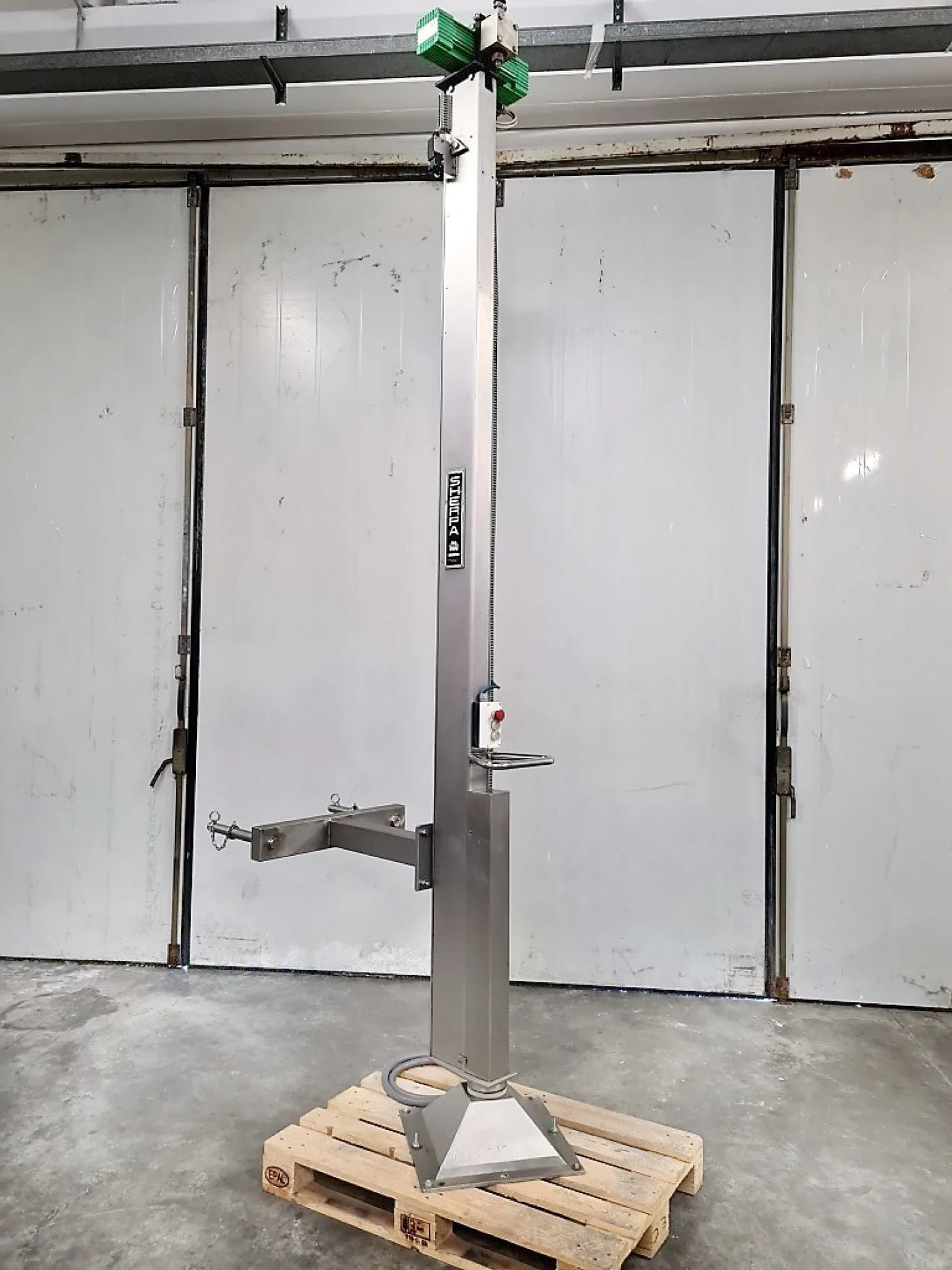ELEVATORE FUSTI A COLONNA – MANES – MOD. SHERPA - 1