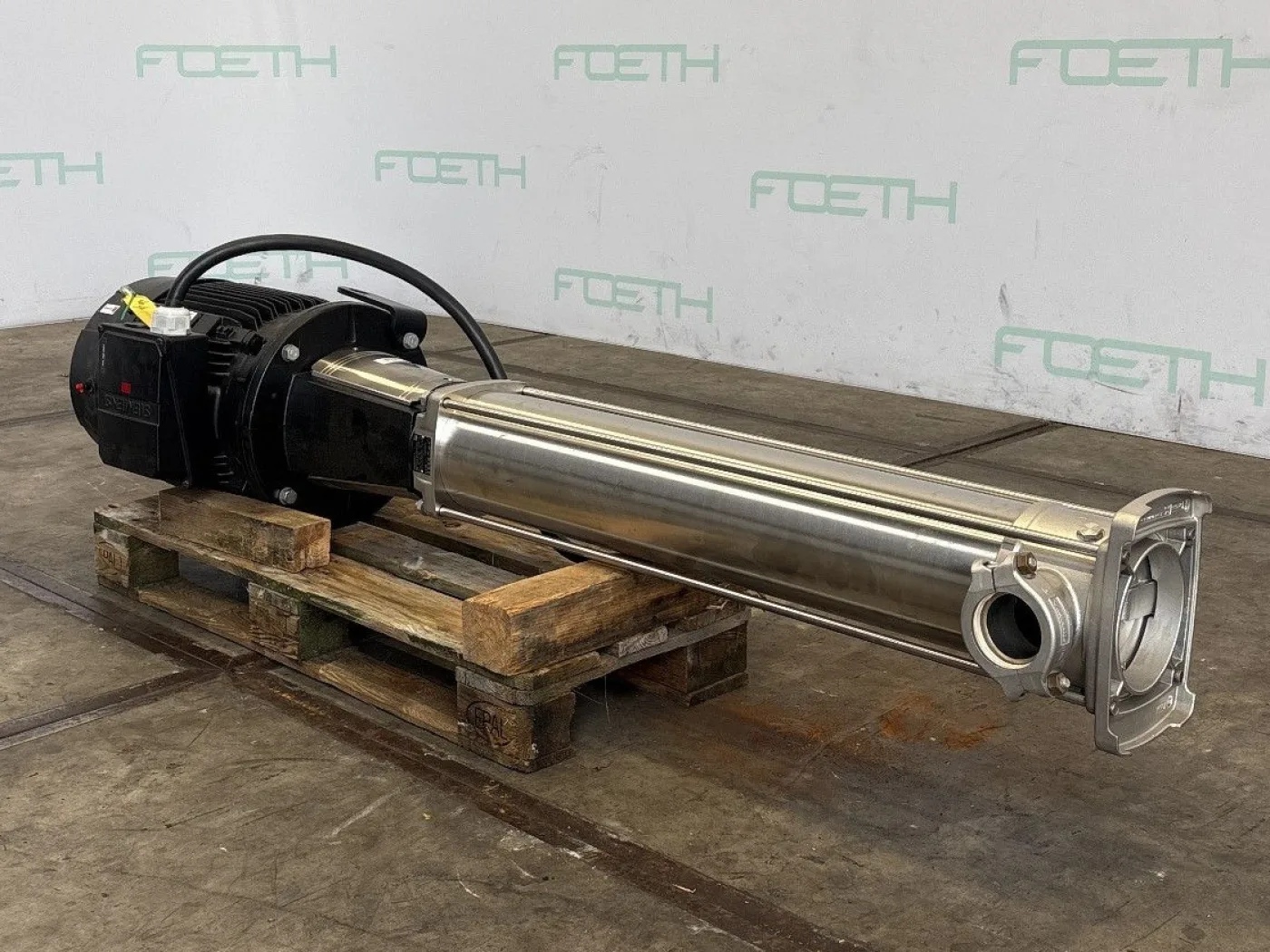 Grundfos CRN32-13 EOS-P-A-E-HQQE - Centrifugal Pump - 2