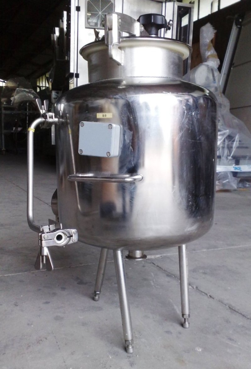 SERBATOIO IN ACCIAIO INOX CON AGITATORE E SPRAYBALL CAPACITÀ 20 LT