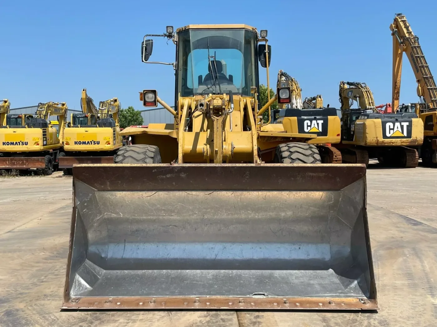 Caterpillar 938F - 8