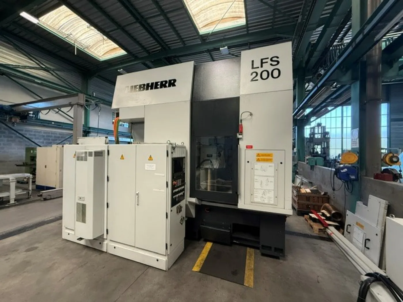 CNC Gear Shaping Machine – LIEBHERR LFS200 - 1
