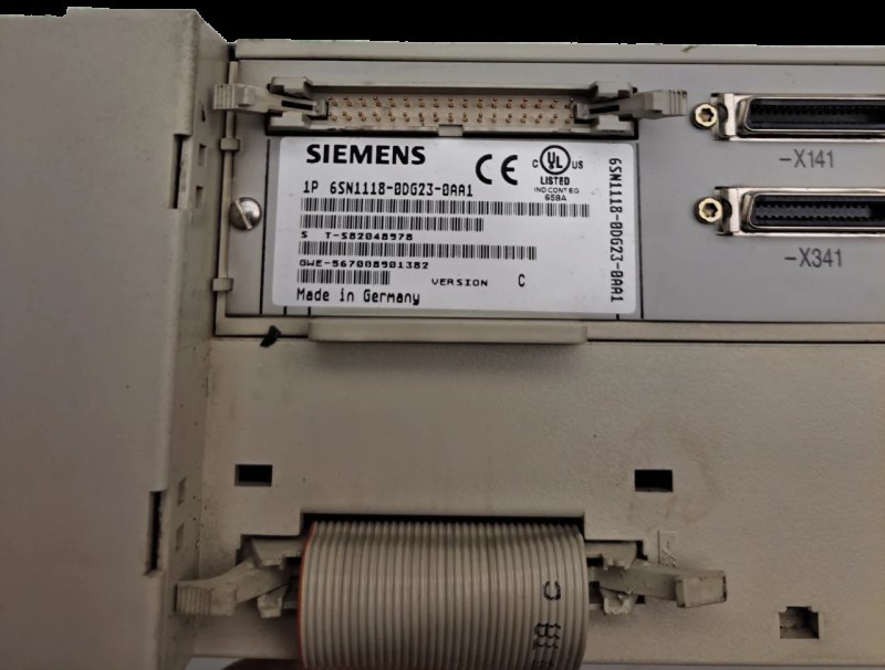 Siemens SIMODRIVE 611 6SN1123-1AA00-0DA0 / 6SN1118-0DG23-0AA1