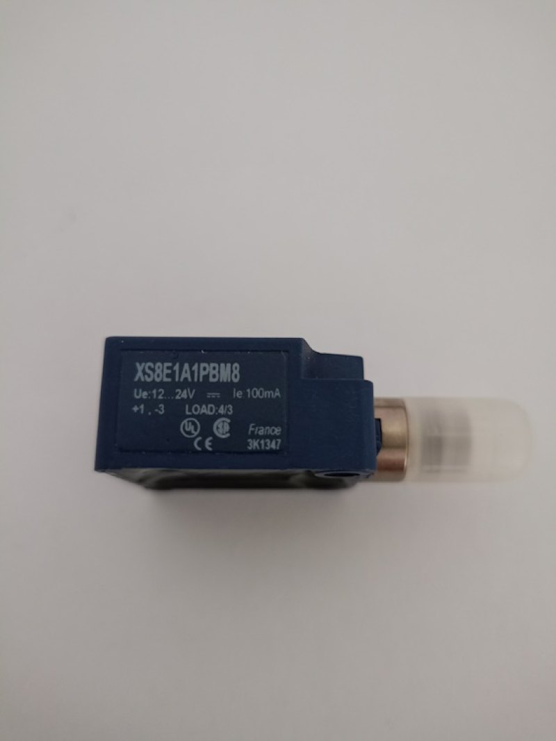 Schneider Electric Nährungsschalter XS7E1A1PAM8