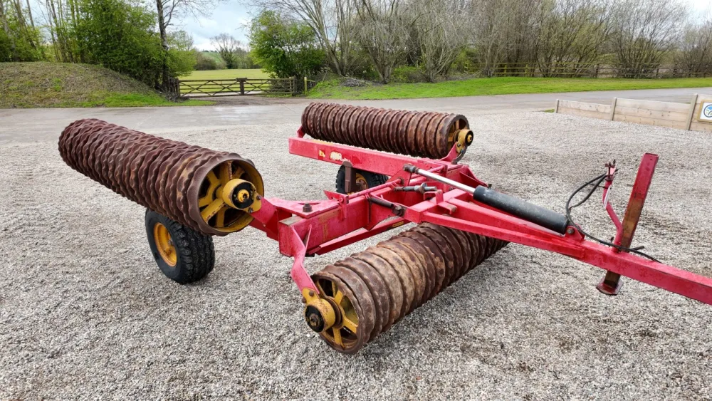 1995 Vaderstad RX 620 Horizontal Folding Rolls