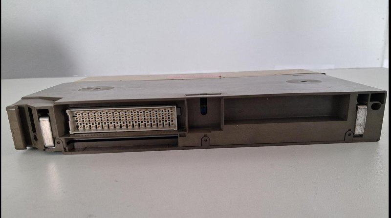 Siemens SIMATIC S5 6ES5 943-7UA11 Stromversorgungsmodul