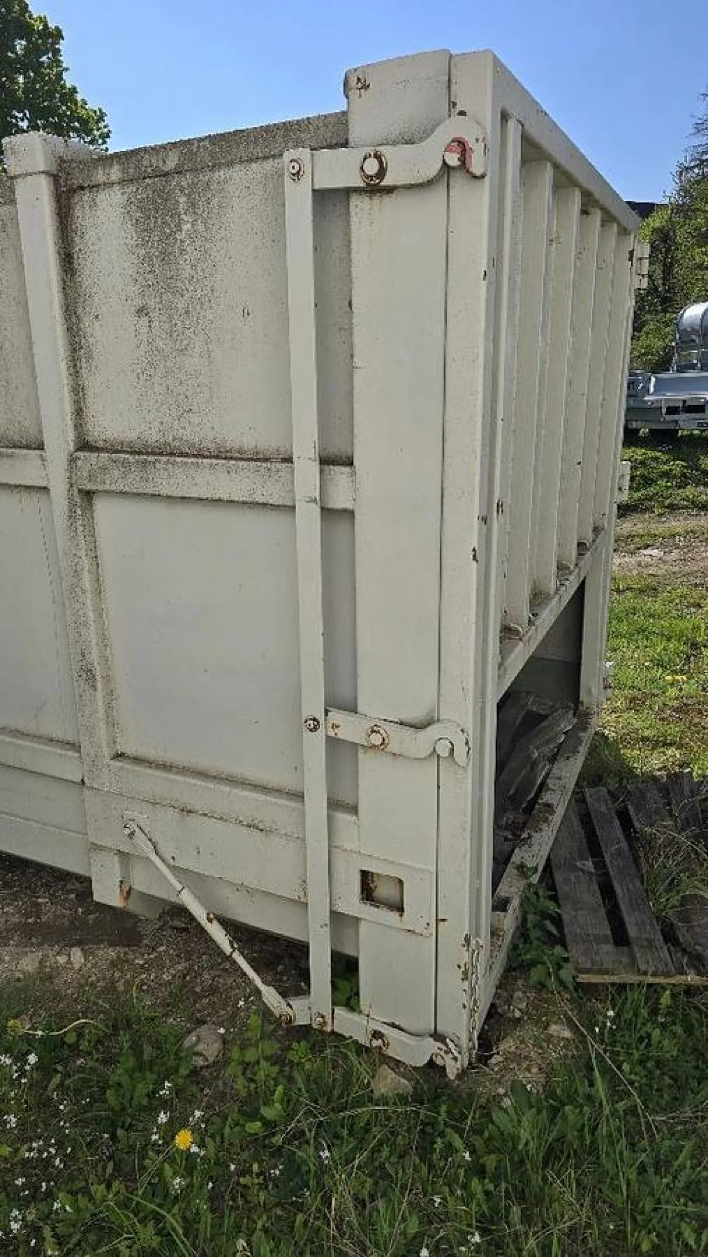 BIG Hakenliftcontainer mit 5000 l Tank - 4