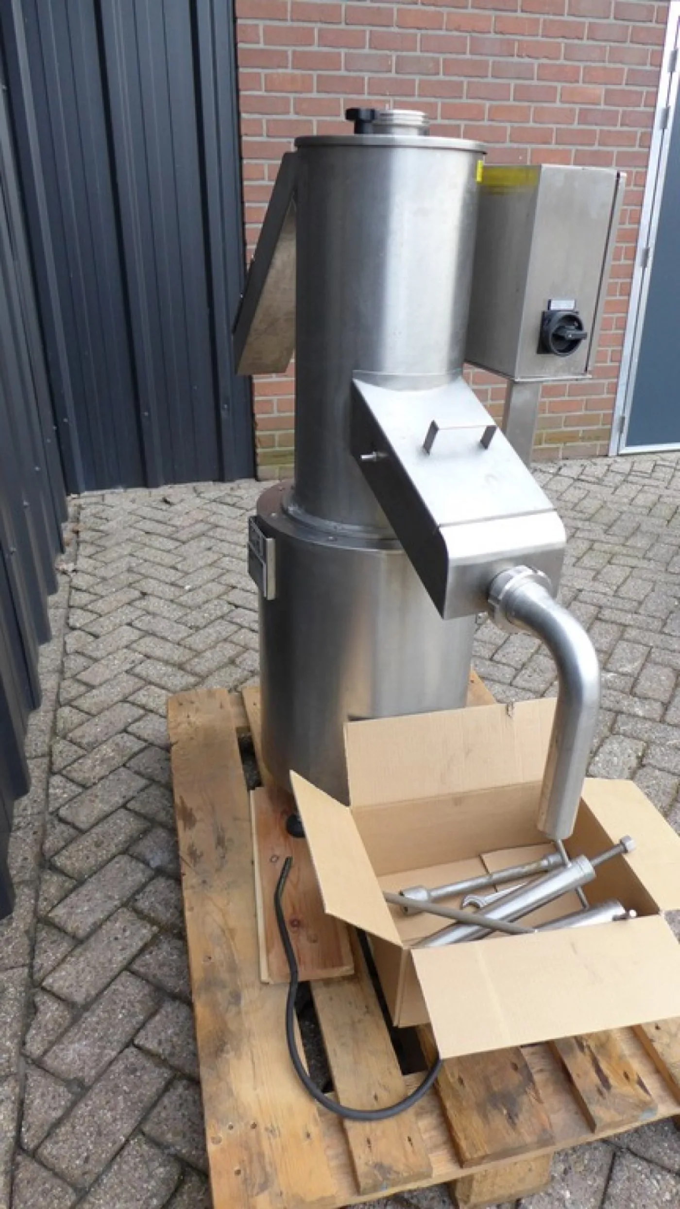 Bertuzzi PAP 0532 - Sieve granulator - 2