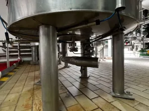 USED MAIVISA ATEX STAINLESS STEEL REACTOR 316L 1,270 LITERS WITH HEATED HALF ROD