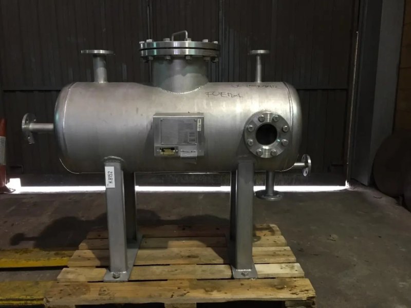 USED STAINLESS STEEL 316 180 LITER DECANTER TANK