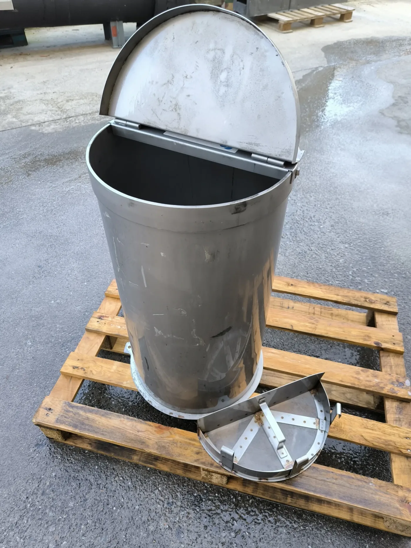 STAINLESS STEEL TANK 70 LITRES - 6